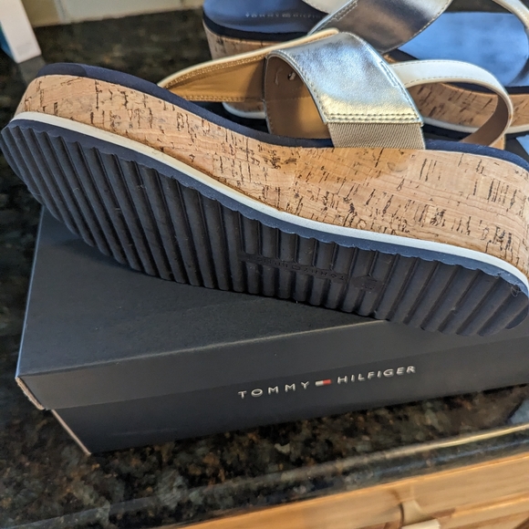 Tommy Hilfiger Sandals - Picture 3 of 5